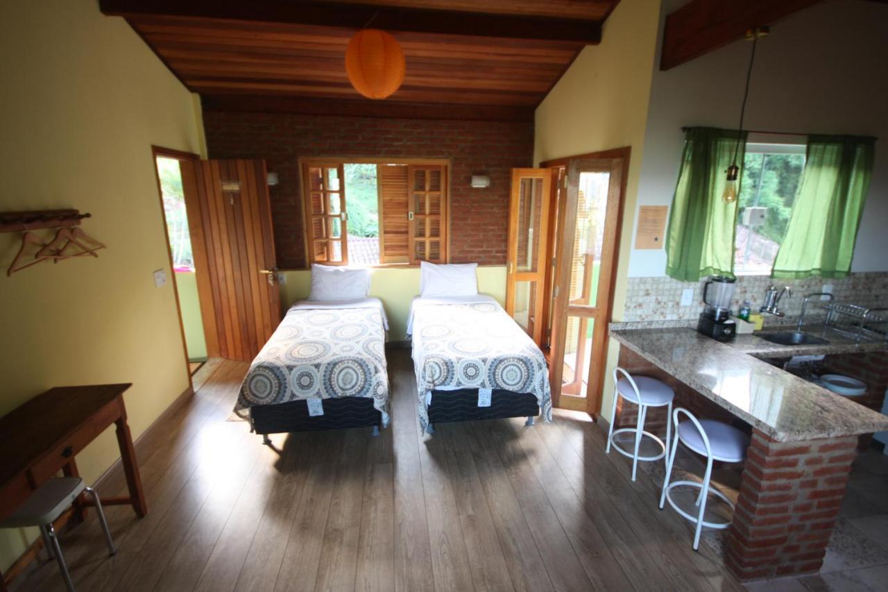 Pousada Campestre Sitio Da Lua Камандукая Екстериор снимка
