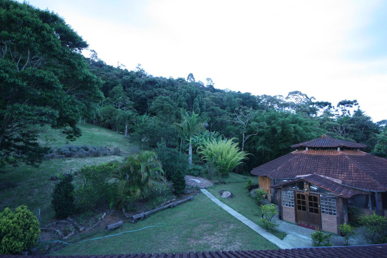 Pousada Campestre Sitio Da Lua Камандукая Екстериор снимка