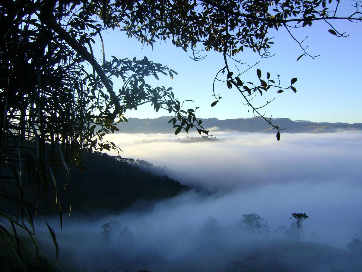 Pousada Campestre Sitio Da Lua Камандукая Екстериор снимка
